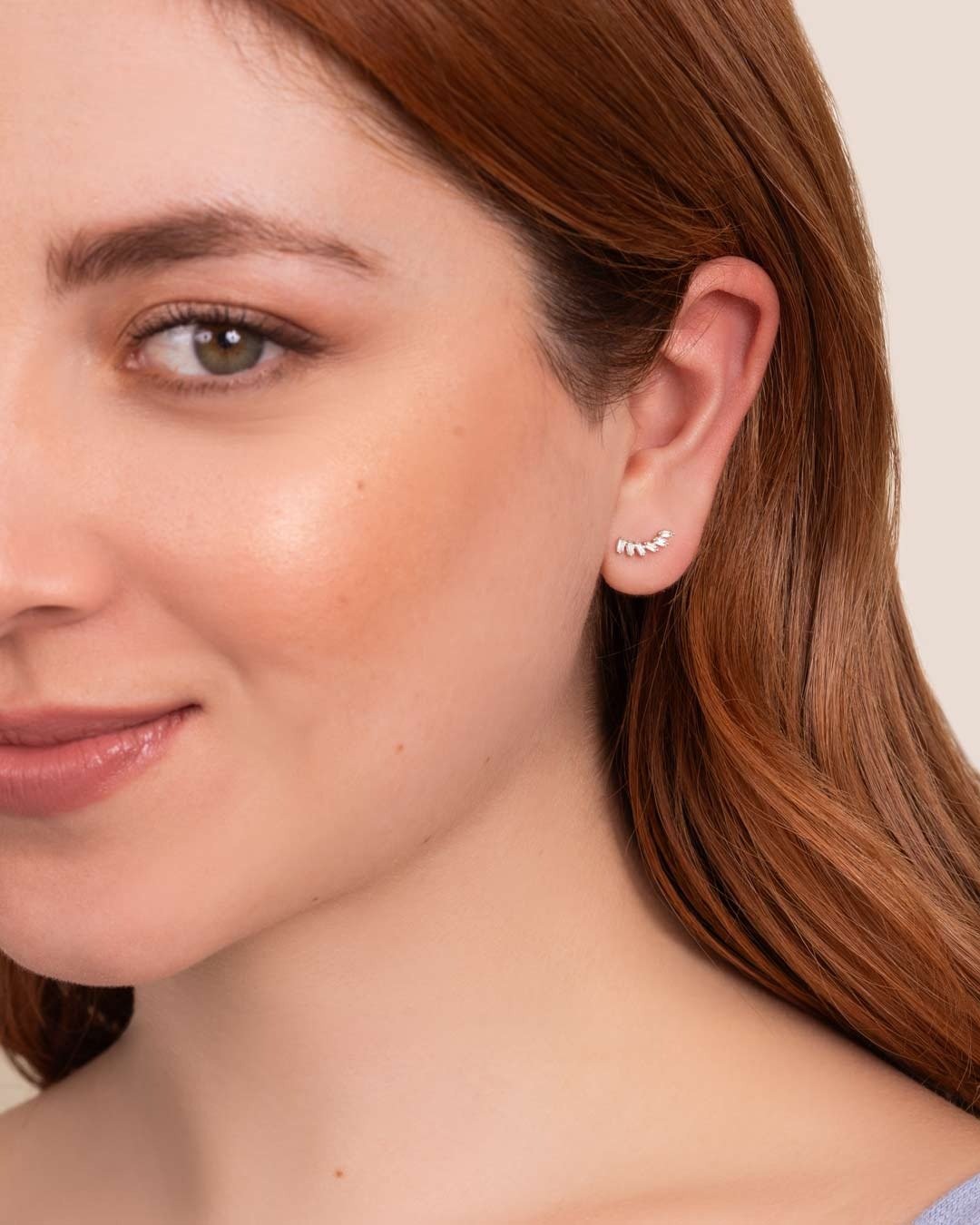 D0.28 14KW BAGUETTE EARRINGS - C'SANTOS