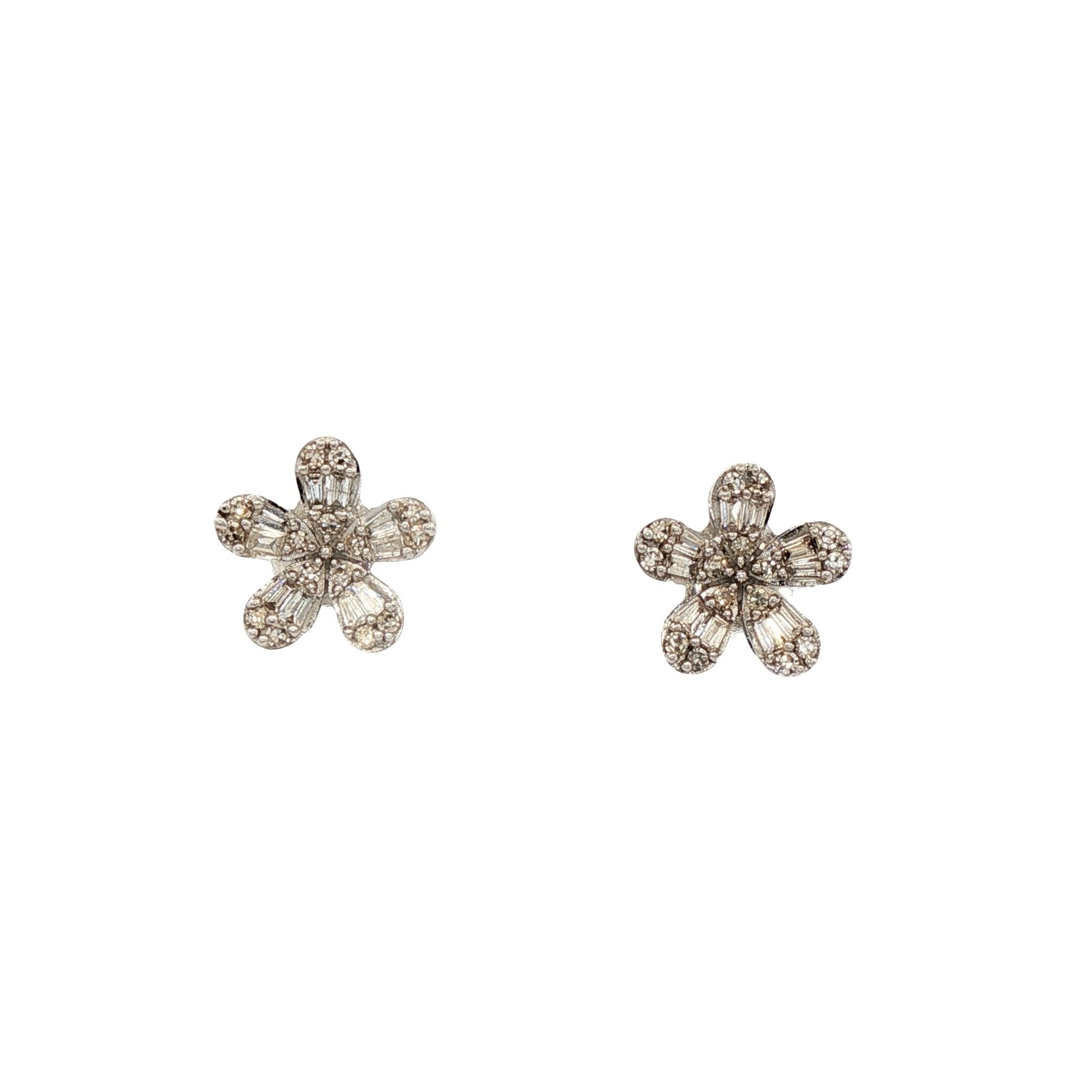 D0.30CT 14KW FLOWER DIAMOND 9MM EARRINGS - C'SANTOS