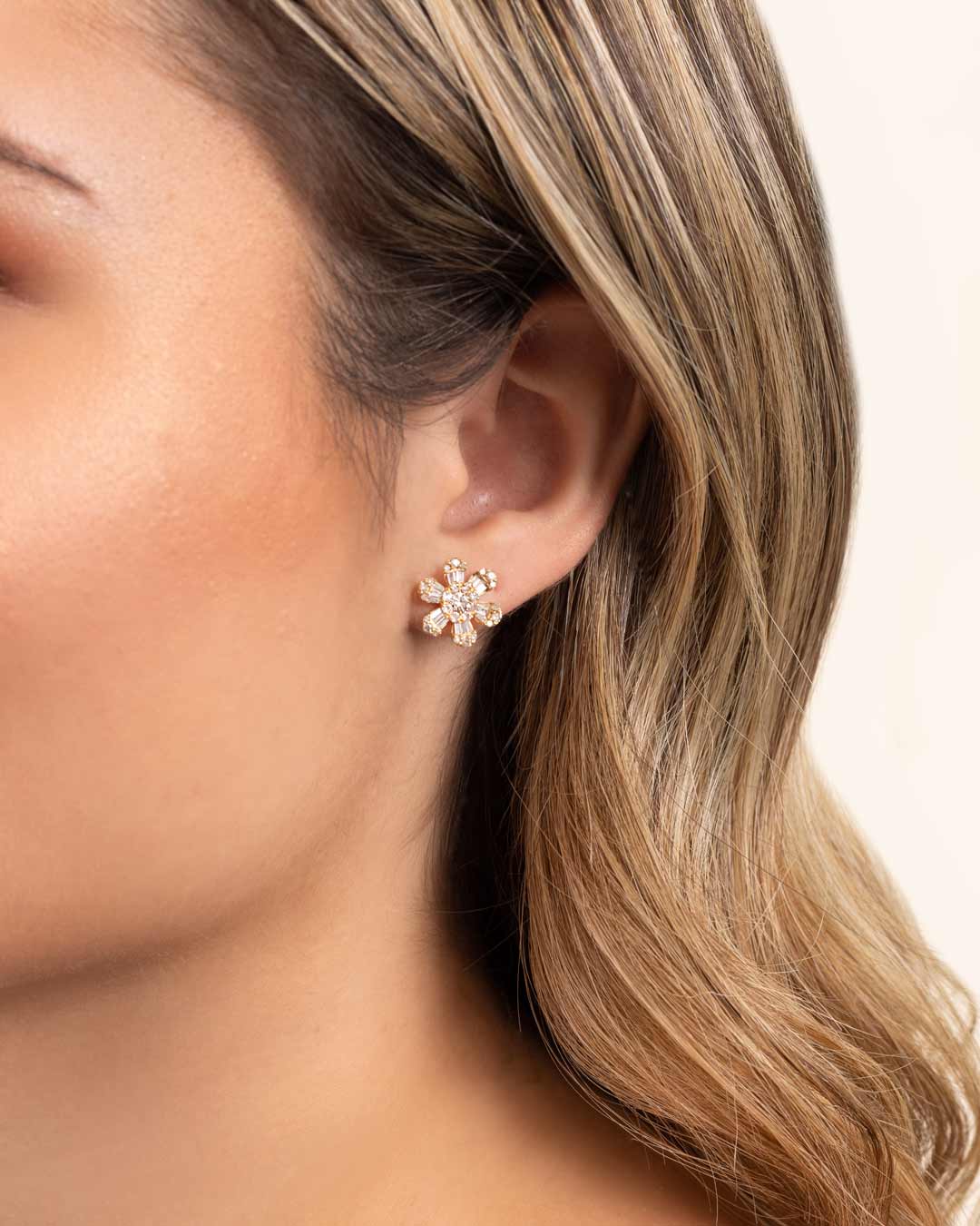 D1.00 14KY FLOWER EARRINGS - C'SANTOS