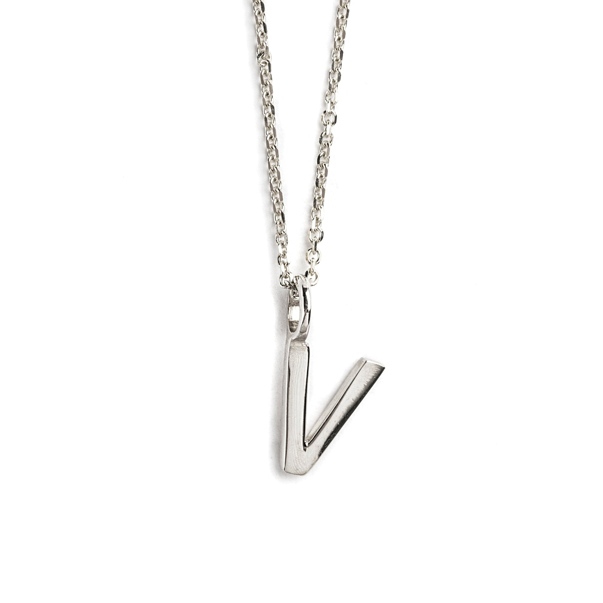 DIJE LETRA V DE ORO BLANCO DE 14K - C'SANTOS