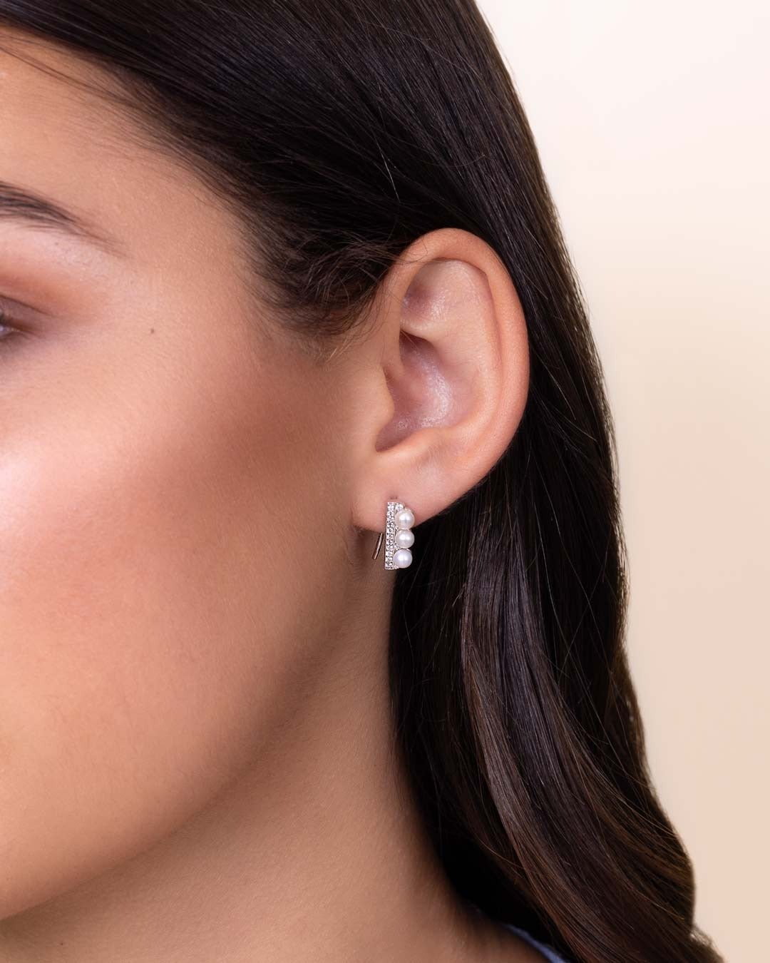 EARRING SILVER CENTER SYN WHITE PEARL PCS WHITE CZ - C'SANTOS