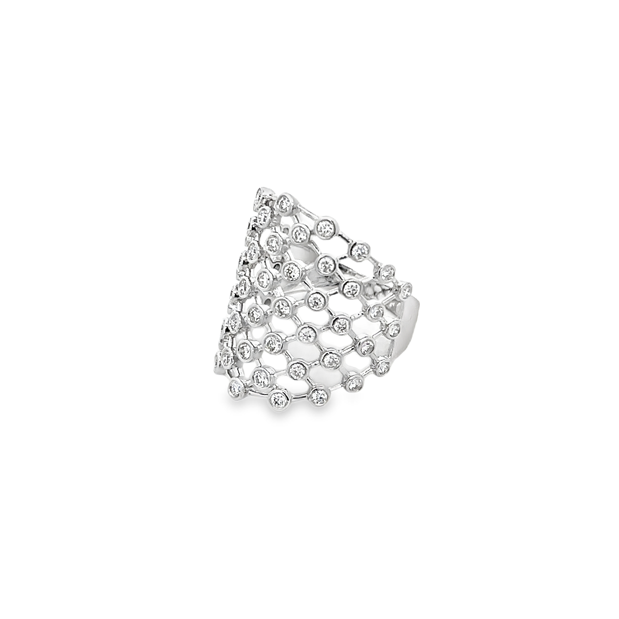 D1.00CT 14KW GRID BEZEL RING T7