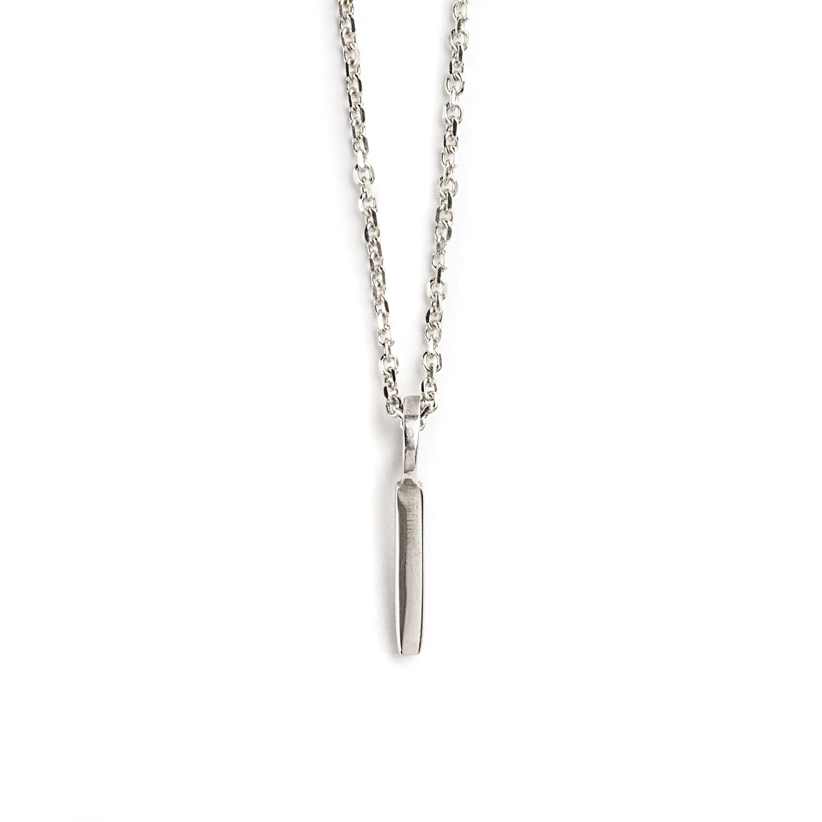 DIJE LETRA I DE ORO BLANCO DE 14K