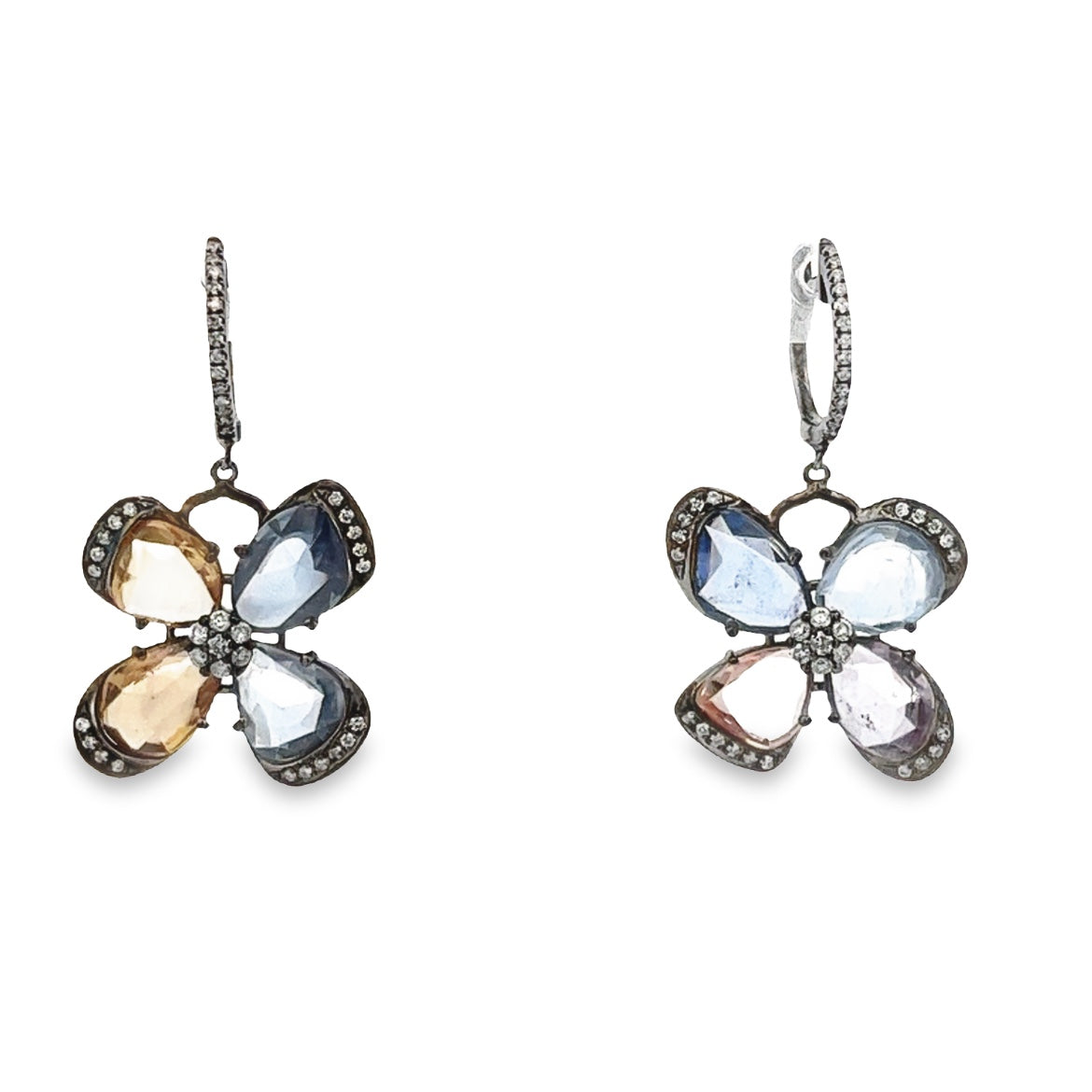 18KW SAPPHIRE EARRING