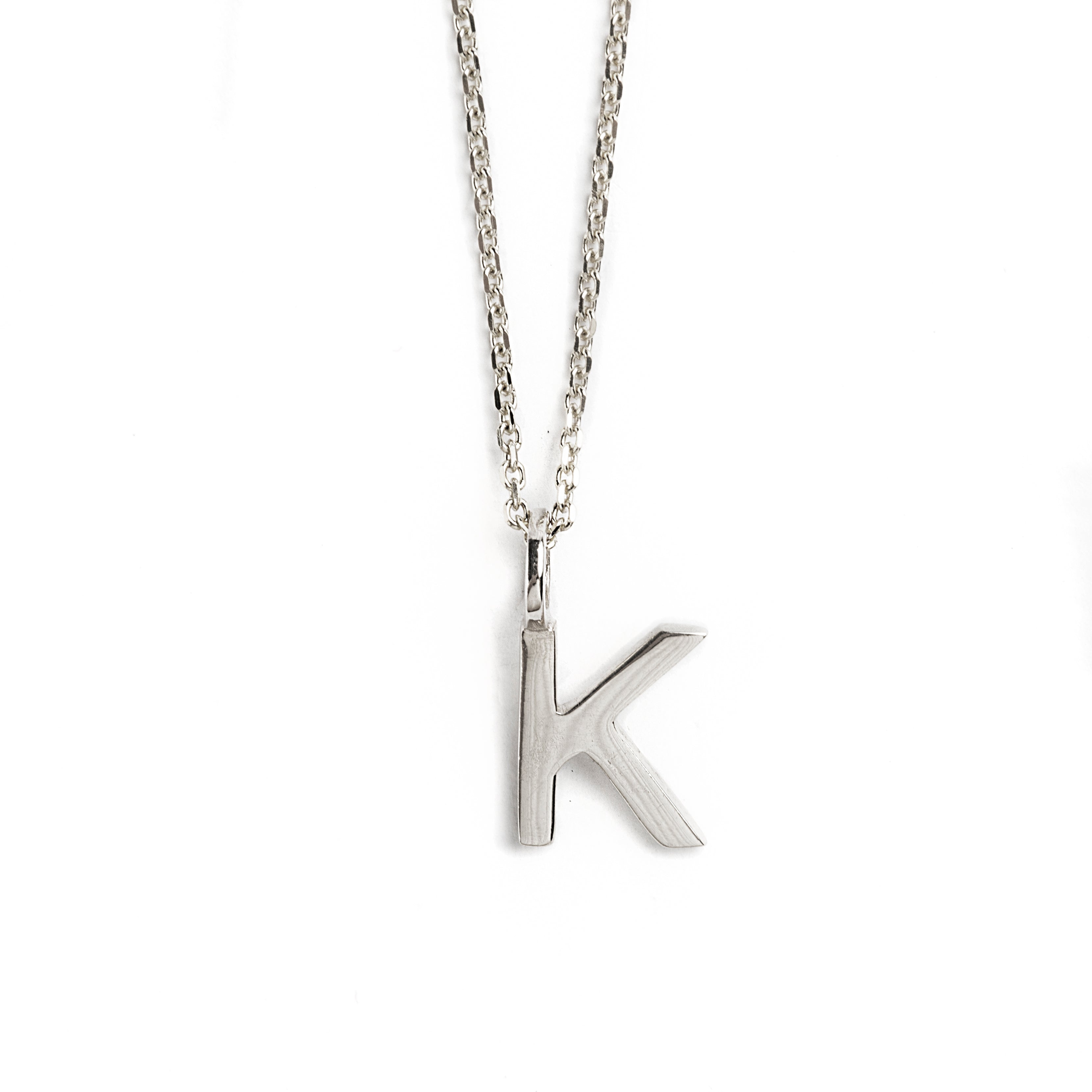 DIJE LETRA K DE ORO BLANCO DE 14K
