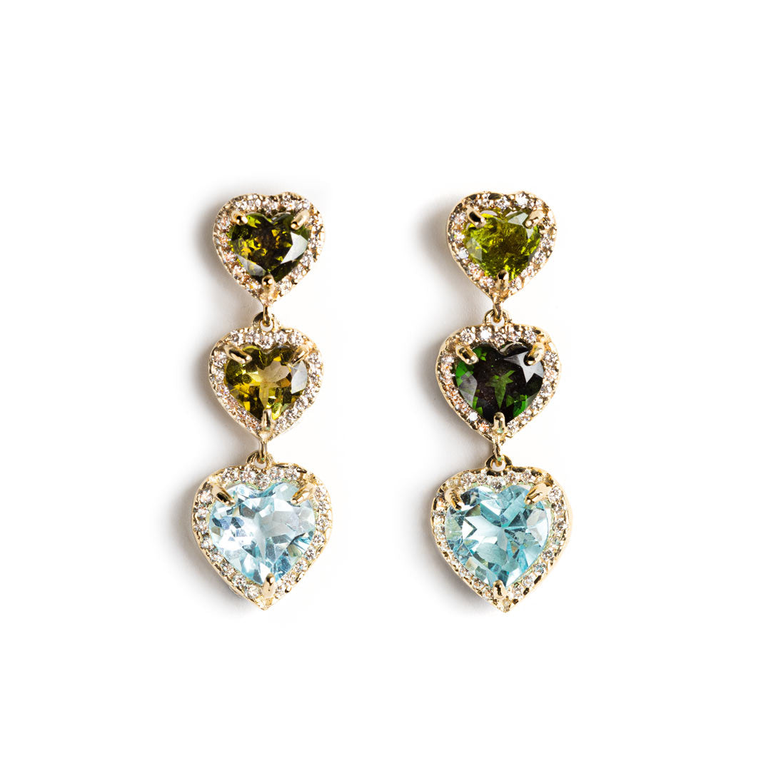 D0.53 CT ARETES ORO AMARILLO 14KT CON CORAZONES TURMALINA VERDE Y TOPACIO CELESTE"