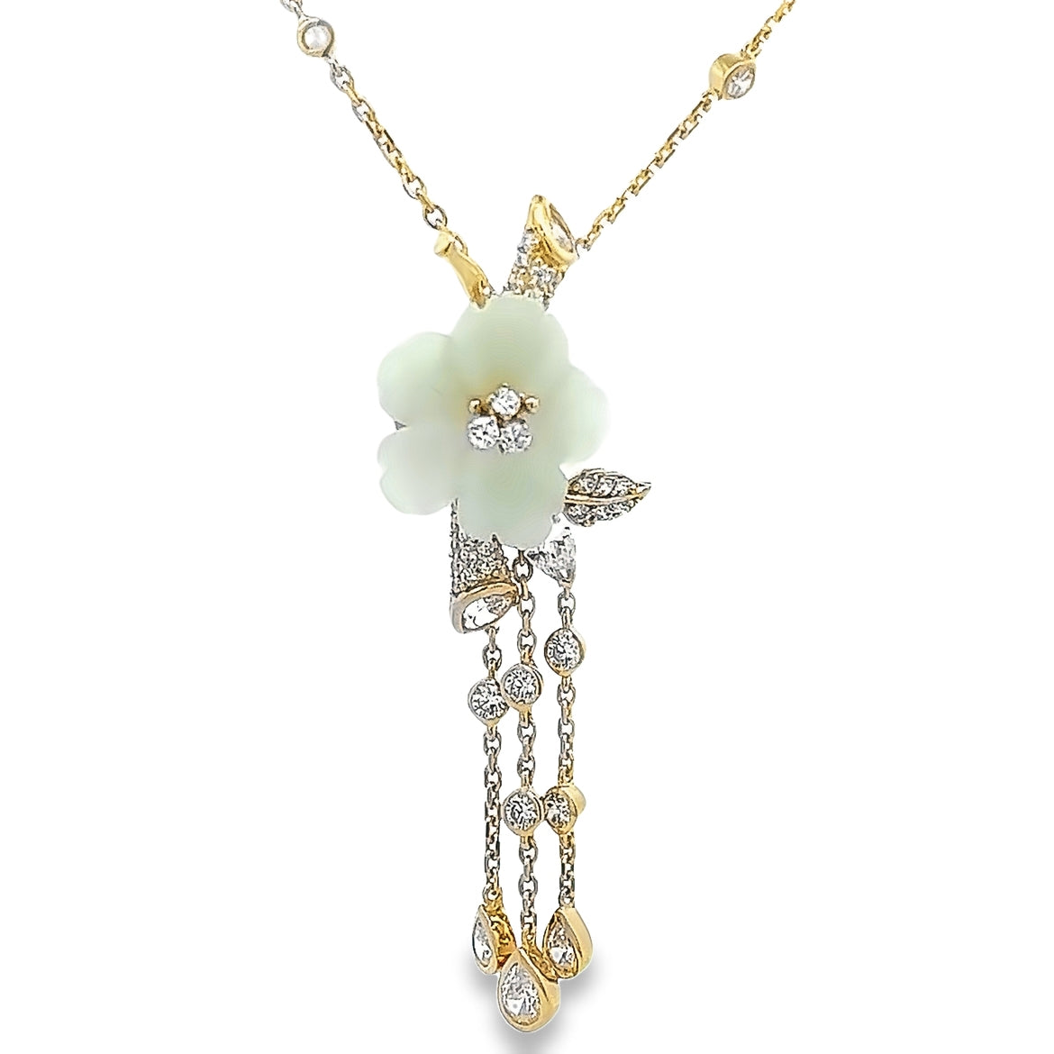 CHAIN AND FLOWER PENDANT WITH BLUE QUARTZ