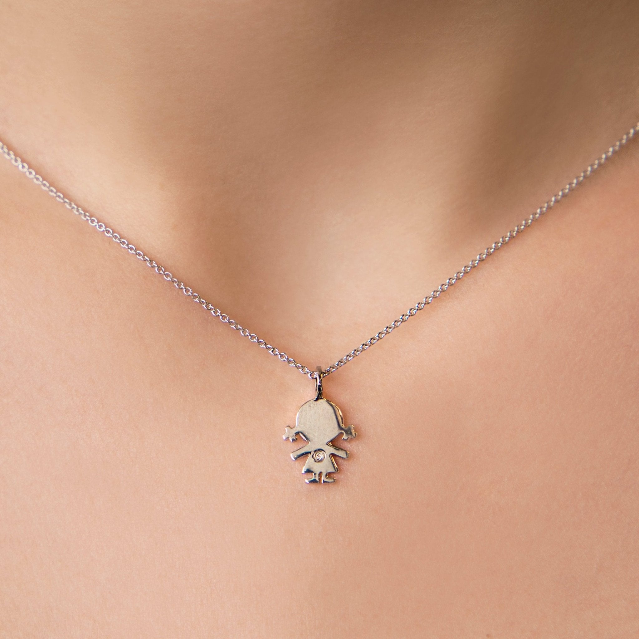 D0.03CT 14KW DIJE DE NIÑA 1 DIAMANTE - C'SANTOS